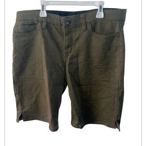 Liz Claiborne Olives green Bermuda short